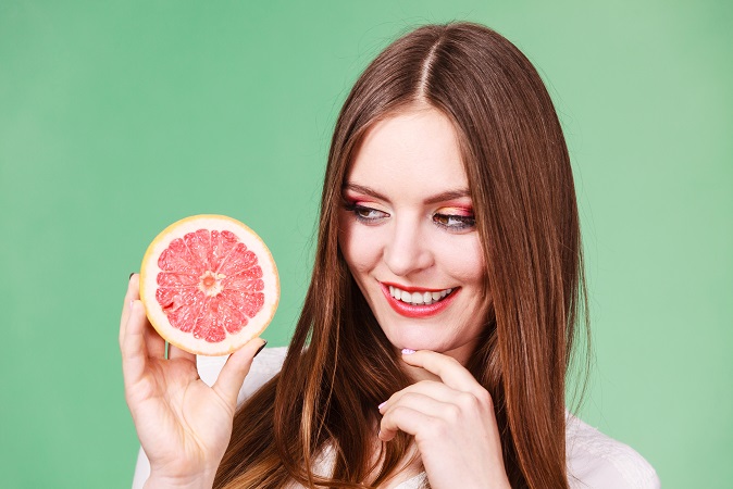 Wer eine halbe Grapefruit vor jeder Mahlzeit isst, nimmt in drei Monaten bis zu zwei Kilogramm ab – einfach so (#03)