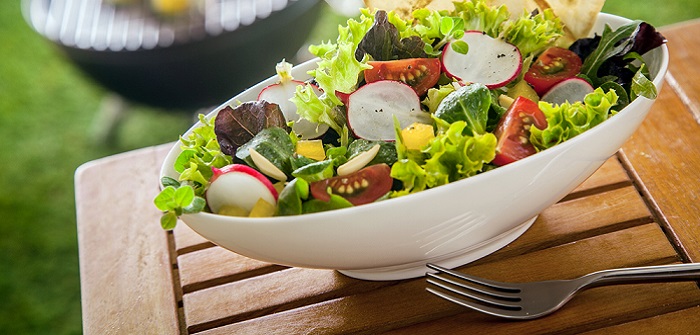 Leckere Sommersalate: Gesund, erfrischend & geschmackvoll