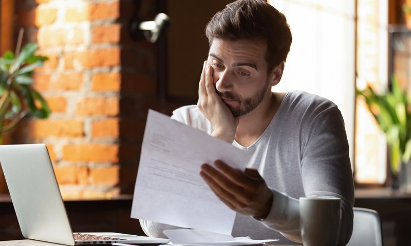  Auf Bildungsgutscheine gibt es keinen Rechtsanspruch!  ( Foto: Shutterstock- fizkes_)