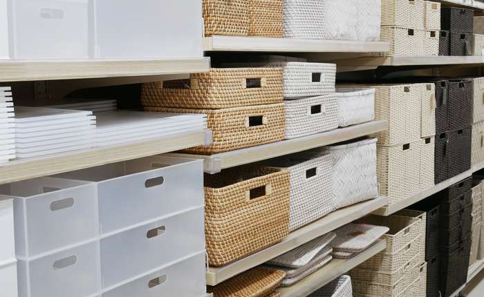 Schubladenboxen eigenen sich nicht nur für das Büro auch im Haushalt sogen sie für Ordnung. ( Foto: Adobe Stock -  YY apartment )