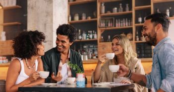 Die gesundheitlichen Vorteile von Kaffee in Maßen genießen Die gesundheitlichen Vorteile von Kaffee in Maßen genießen (Foto: AdobeStock 155767152 Jacob Lund)