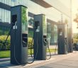 Tanken und Laden: Multiservice-Card ermöglicht neue (Foto: AdobeStock - toeytoey 650652521)