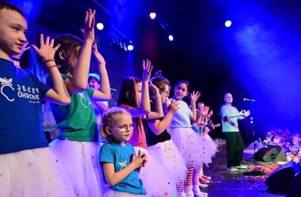 Festkomitee verteilt Pänzbox an Kölner Grundschulen kostenfrei im (Foto: Festkomitee Kölner Karneval)