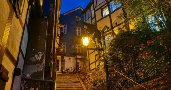 Kettwiger Weinfest präsentiert Korrells zertifizierte Naheweine, ökologisch und (Foto: AdobeStock - hespasoft - 365858911)