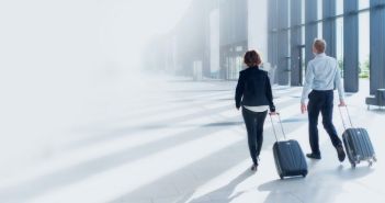 Moderne Reiserichtlinien stärken Arbeitgebermarke durch Flexibilität, Nachhaltigkeit und (Foto: AdobeStock - alotofpeople - 280933845)