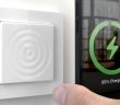 WallBase bringt magnetisches Qi-Laden direkt in die Wandinstallation (Foto: smart things solutions GmbH)